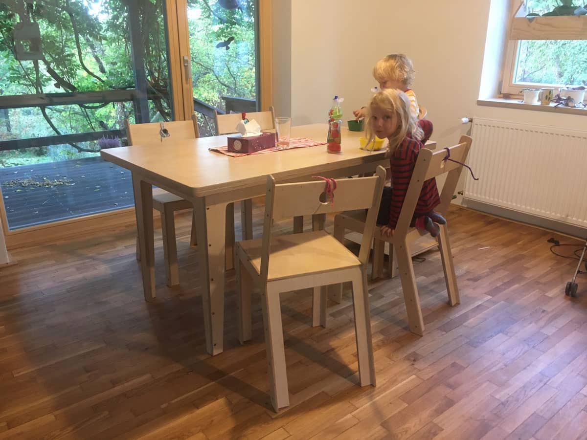 DIY Table and Chair Plans - Image 5