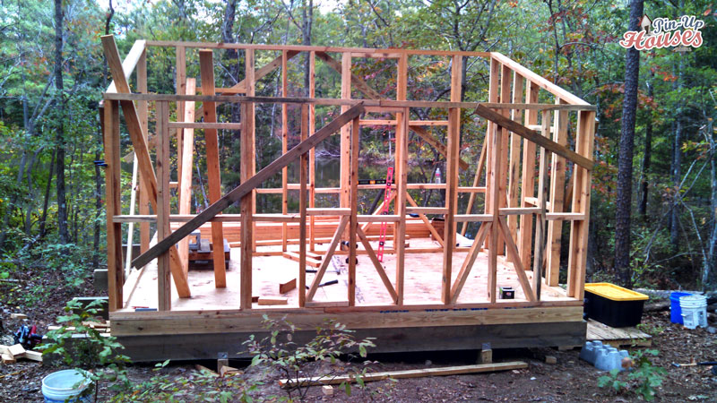Small Lake Cabin Lakeside Cabins Setting Out Foundations Diy